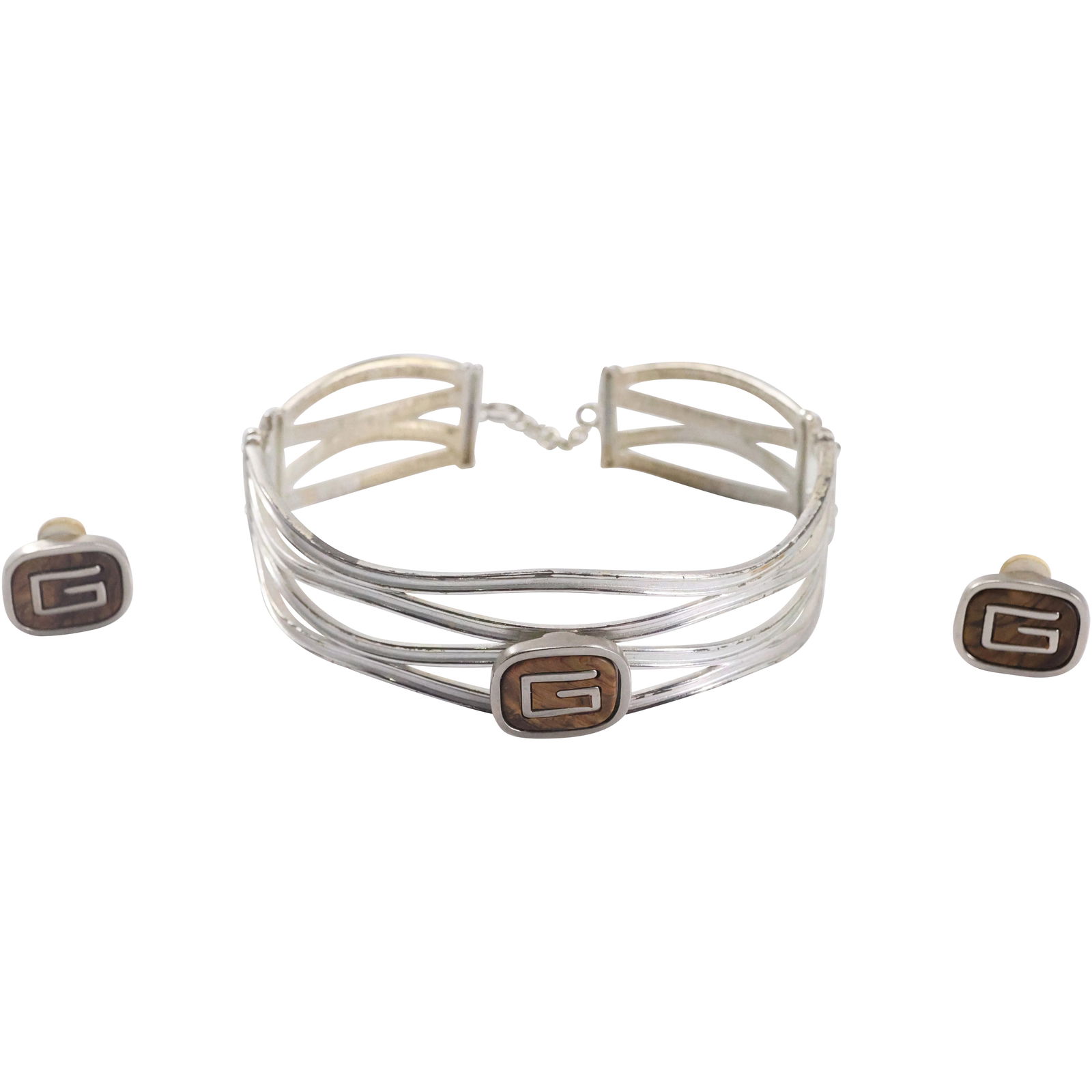 GIVENCHY Paris New York Set Wide Collar Necklace and Clip-on Earrings: GIVENCHY Paris New York Set Wide Collar Necklace and Clip-on Earrings 1 in. x 3/4 in.