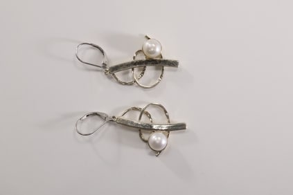 Marked JS 925 Sterling Silver Freshwater Cultivated Pearls Pierced Drop Earring 2 in. x 1 in.