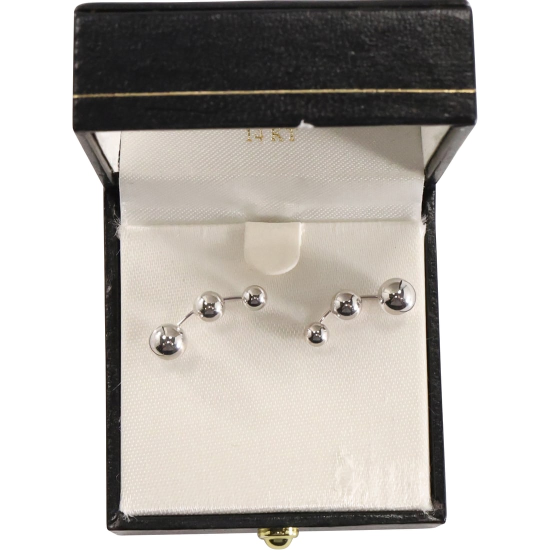 14K WHITE GOLD Earrings, 3 Graduated Balls, 3/4 in. x 1/4 in.: 14K WHITE GOLD Earrings, 3 Graduated Balls, 3/4 in. x 1/4 in.