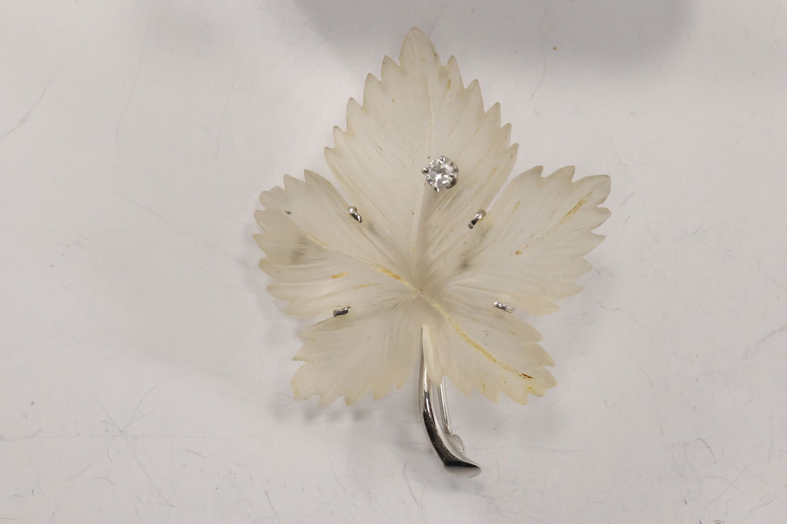 14K White Gold Frosted Glass Maple Leaf Pin 2 in. x 1 1/2 in. [small chip on back] See Pictures (1 of 19)