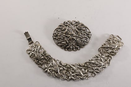 34.2 grams Sterling Silver Danecraft 5-Panel Budding Flowers Bracelet & Sterling "CF" Budding