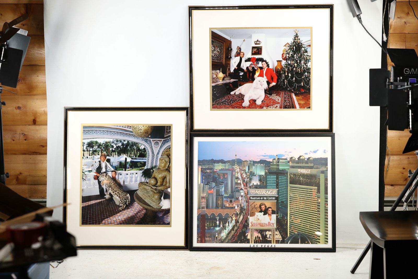 [3] Assorted Sigfried and Roy, Entertainers Magic Shows, Signed, Autographed Framed Wall Art (1 of 20)