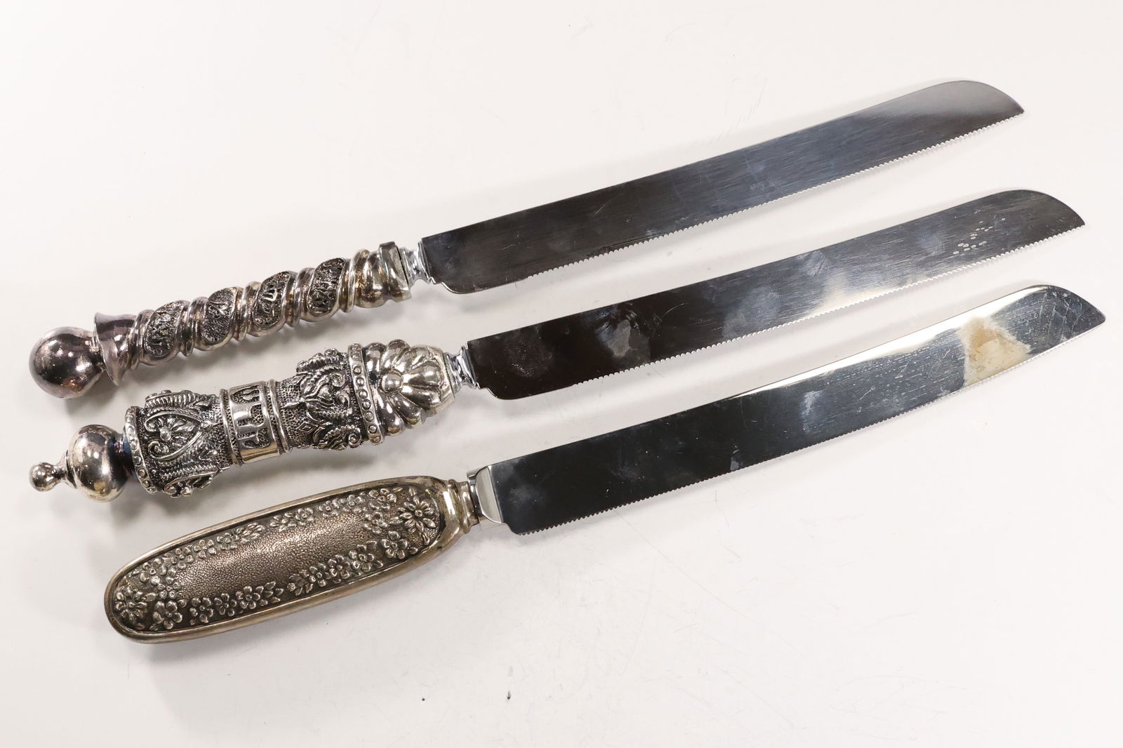 3 Assorted SHABBAT Knives with Sterling Silver Handles: Sheffield England .925 SC 13 1/4 in. length (1 of 16)