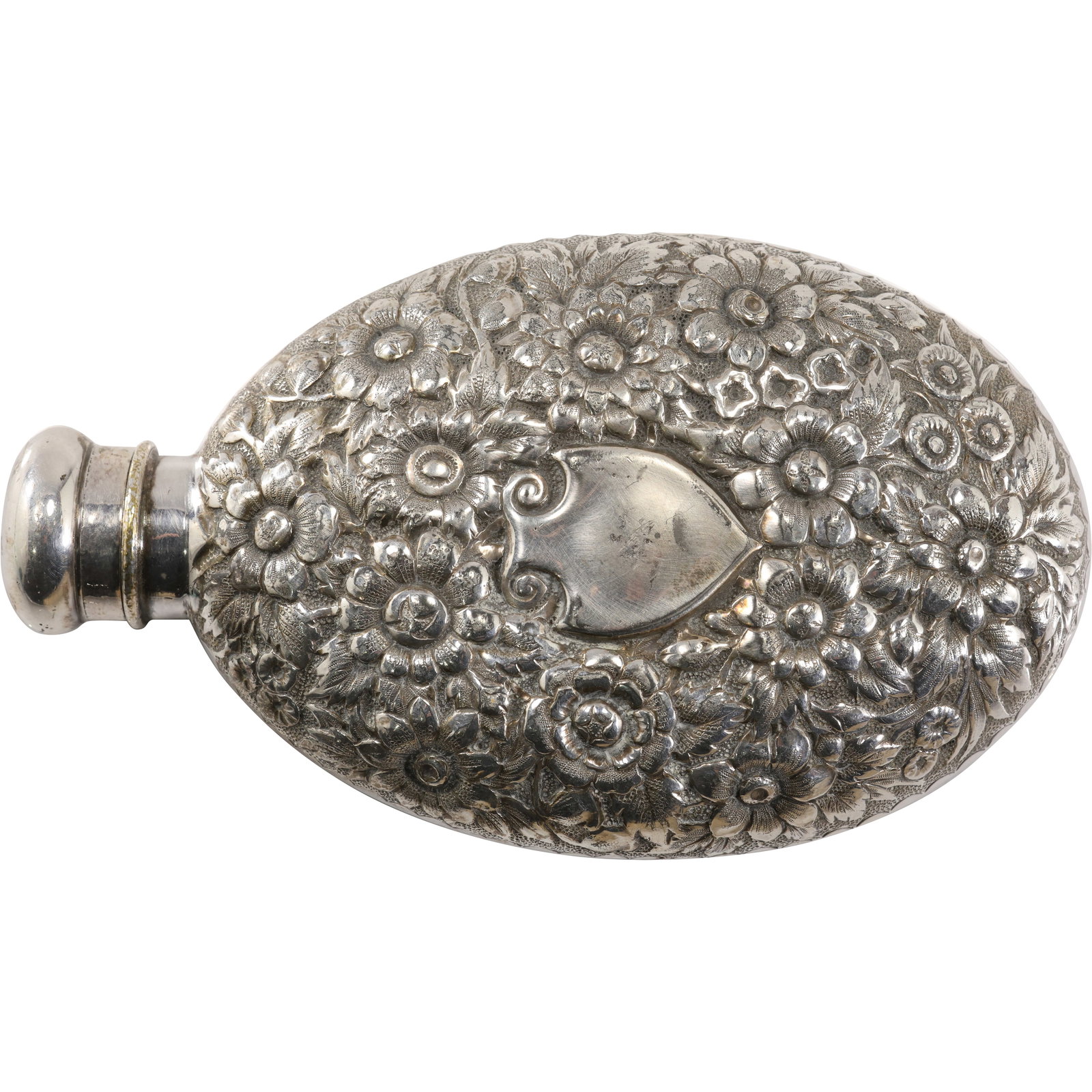 Circa 1900 Very Ornate Sterling Silver 143.9 grams Flask Hand Tooled Flowers on Both Sides (1 of 13)