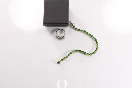 [2] .925 Sterling Silver STS Emeralds Tennis Bracelet 7 1/2 in. x 1/8 in.; .925 Sterling Emerald Coc