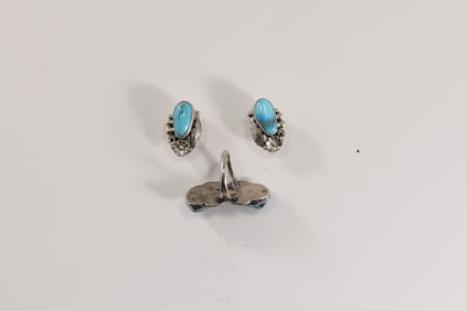 Sterling Silver and Double Turquoise with Feather Design Ring size 6, 1 1/4 in. x 3/4 in.; Sterling