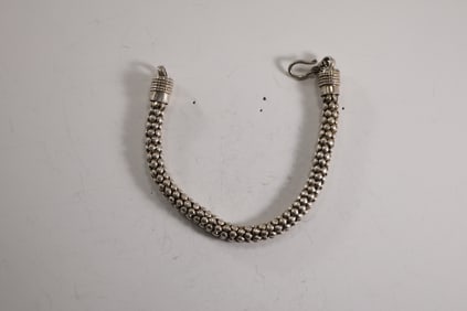 .925 Sterling Silver 32.3 grams Heavy Mesh Bead Bracelet 9 in. x 5/8 in.