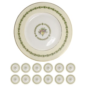 Set of 12 Wedgewood "Appledore" Dinner Service Plate 12 in. diameter , Fruit Basket with Grapes