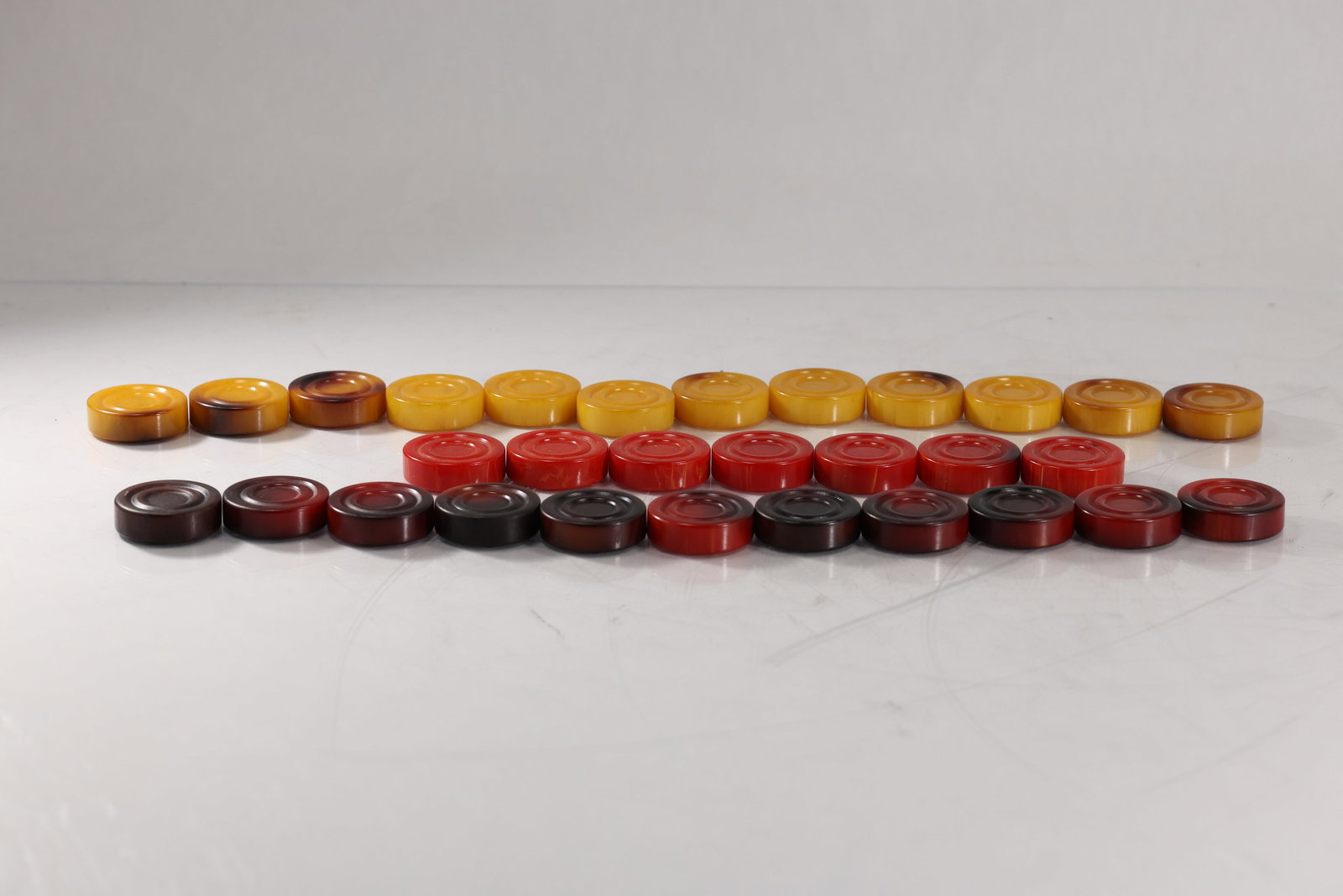 Circa 1920s Assorted Colors 30 Bakelite Game Tokens Chips (1 of 20)