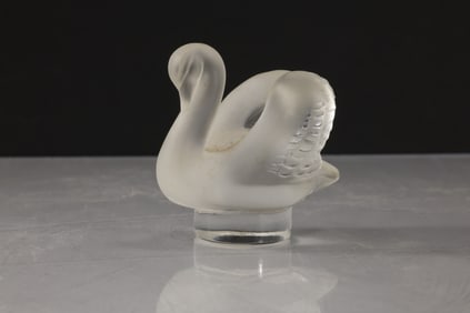 Signed LALIQUE FRANCE Satin Crystal Glass Swan Figural Paperweight 2 in. x 3 in.