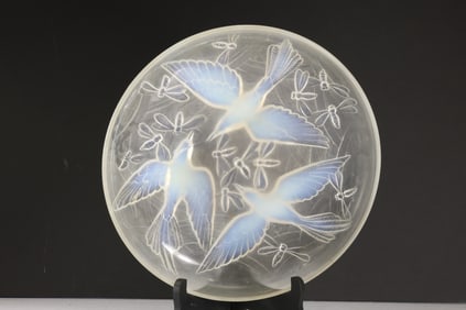 Art Deco French Verlys Opalescent "Birds & Dragonflies" Center, 13 inches diameter