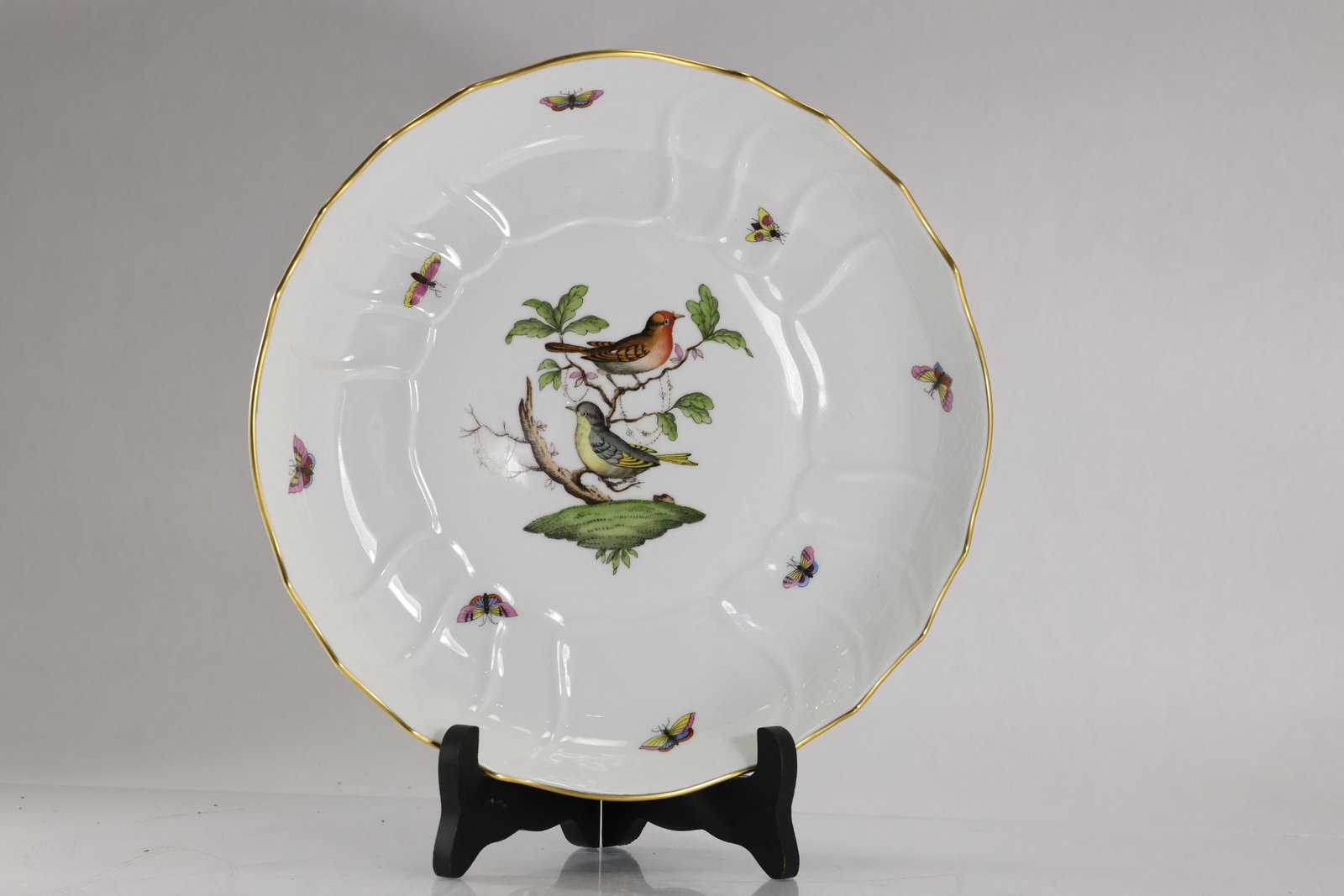 Rothschild Birds Herend Hungary Fine Porcelain Cabinet Plate 11 inches diameter: Rothschild Birds Herend Hungary Fine Porcelain Cabinet Plate 11 inches diameter. size: 2h x 11w
