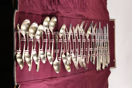 Vintage Rogers Bros Silver Plate Flatware Set - See Pictures for Item Count