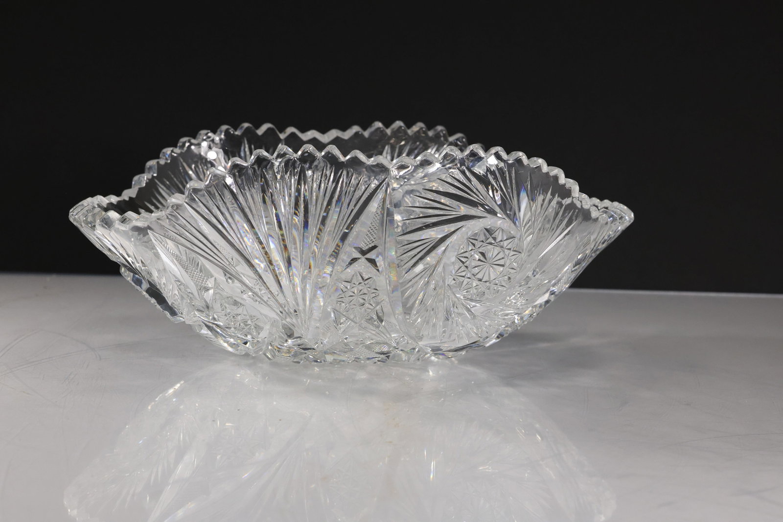 American Brilliant Oblong Cut Glass Bowl, Clear Large Star / Chevron Fan, 12 in. length: American Brilliant Oblong Cut Glass Bowl, Clear Large Star / Chevron Fan, 12 in. length. size: 4.5h x 12w