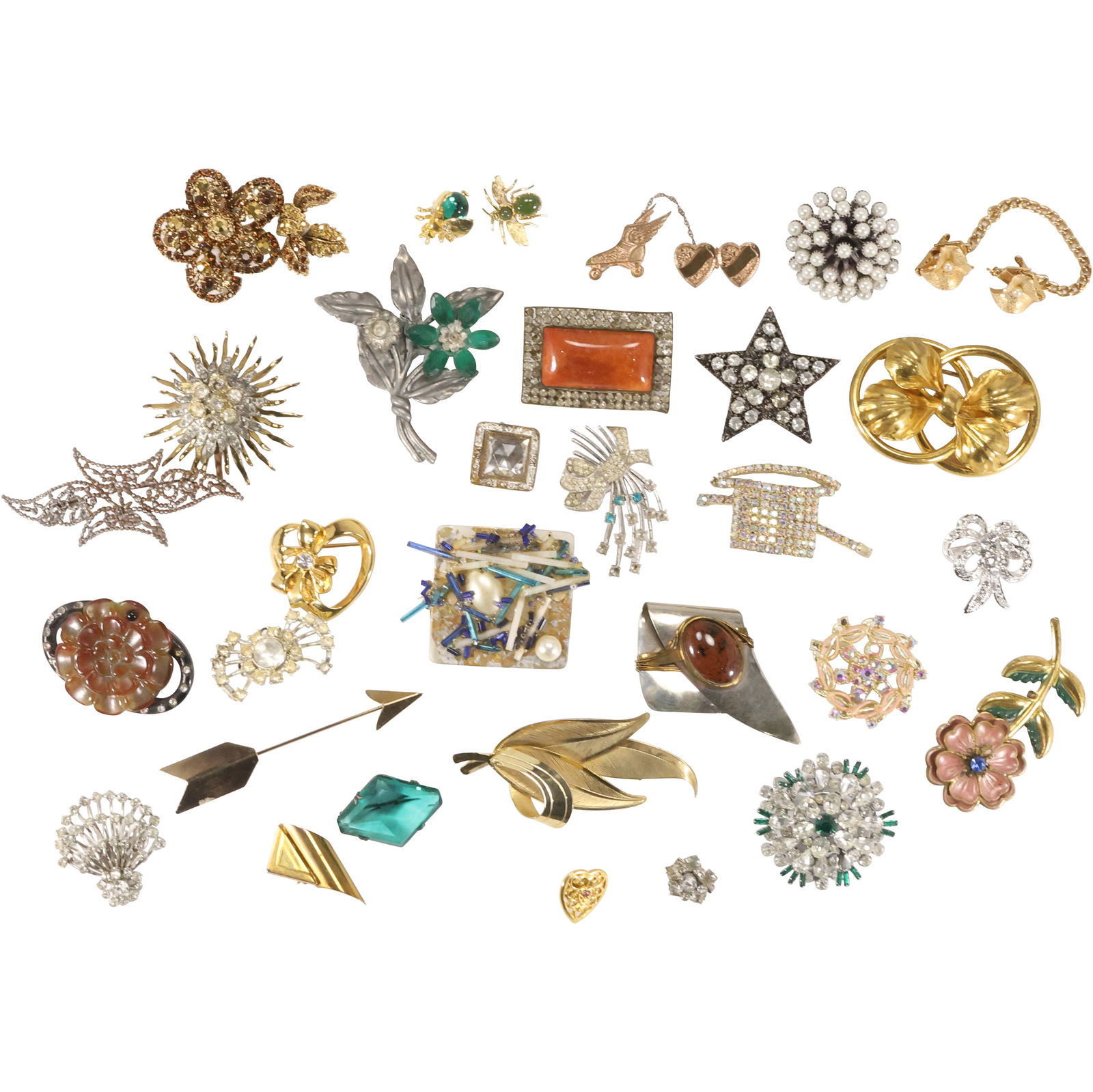 30 Assorted Costume Jewelry Pins and Clips 3 1/2 in. x 1 5/8 in. to 3/4 in. (1 of 20)