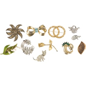 11 Assorted Signed Costume Fashion Jewelry Pins: Weiss Amber Swirl Star; Coro Gold Tone