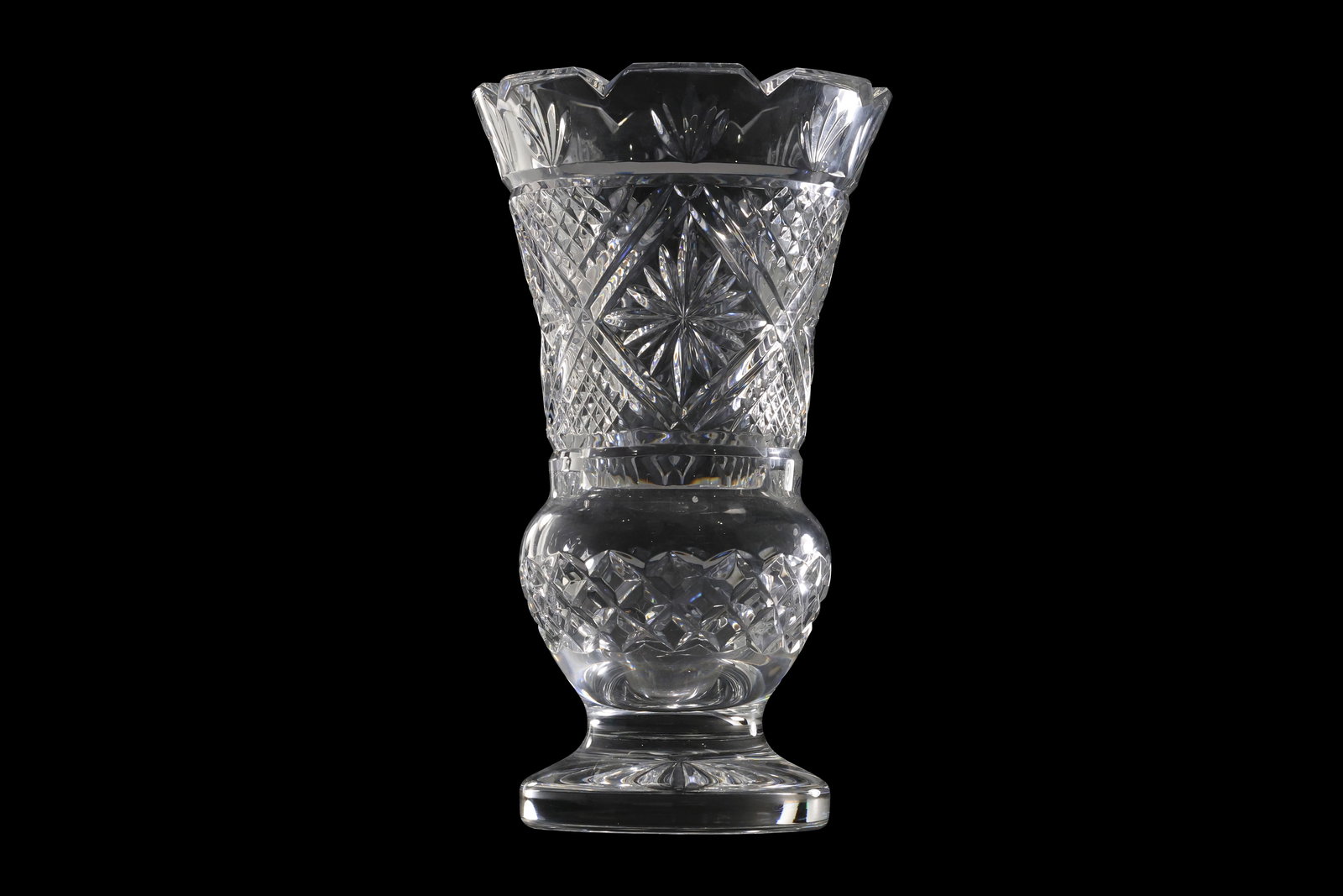 WATERFORD Society Samuel Miller Collection 9'' Flower Crystal Glass Vase 9 in. height x 6 in. wide (1 of 14)