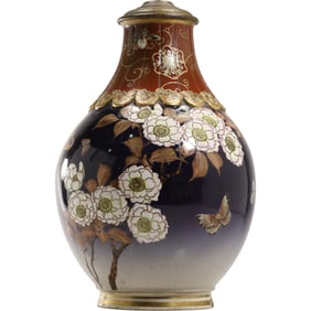 Japanese Satsuma ware vase, likely from the Meiji period (1868-1912) 14 in. height x 9 in. wide