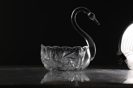 Vintage Figural Swan Crystal Glass - Pinwheel and Stars - Trinket Dish / Ring Dish 6 in.