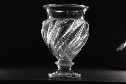 Lalique France Ermeronville Swirl Footed Crystal Glass Vase 6 in. height x 4.5 in wide, Signed