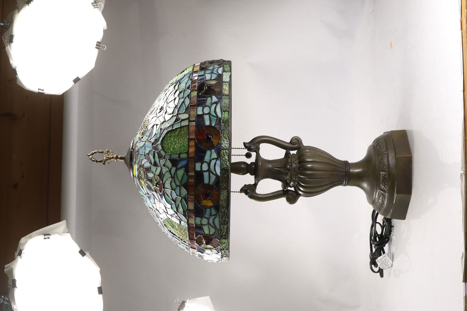 20th C. Contemporary Tiffany Style Leaded Glass Table Lamp 18.5 in. diameter Shade (1 of 16)