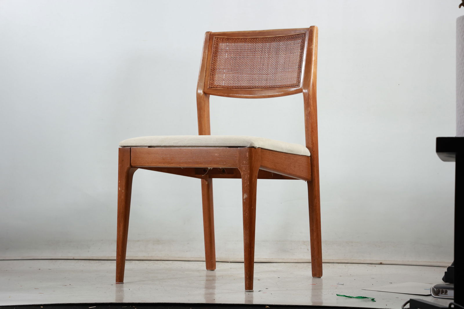 Set 6 Jens Risom Style Cane Back "Playboy" Dining Chairs [4 straight, 2 arms] (1 of 20)