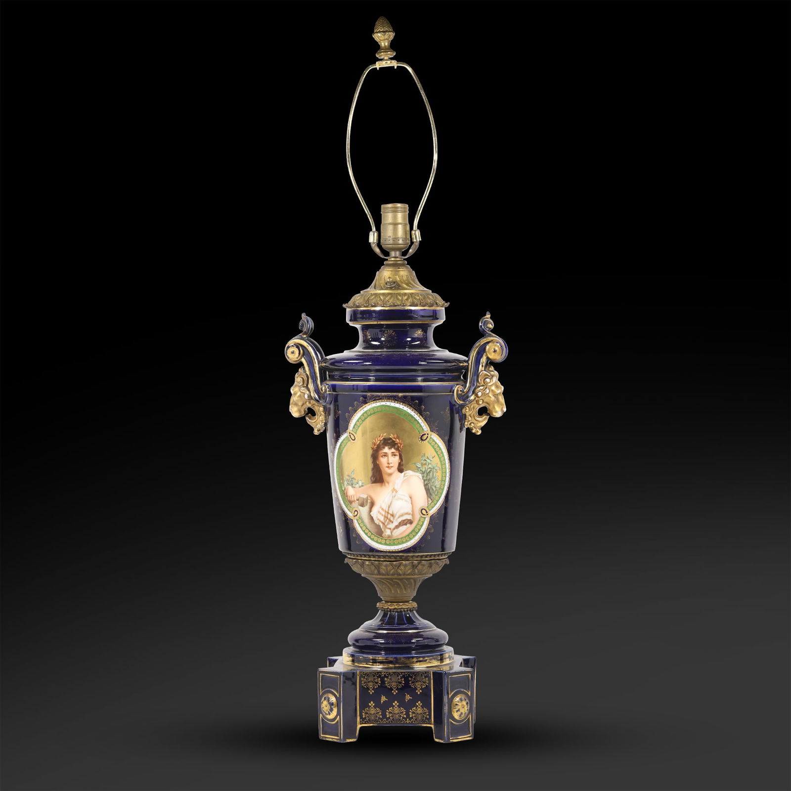 Royal Vienna Style Cobalt Blue Urn Table Lamp with Lion Head Sides and Oval Portrait Panel (1 of 20)