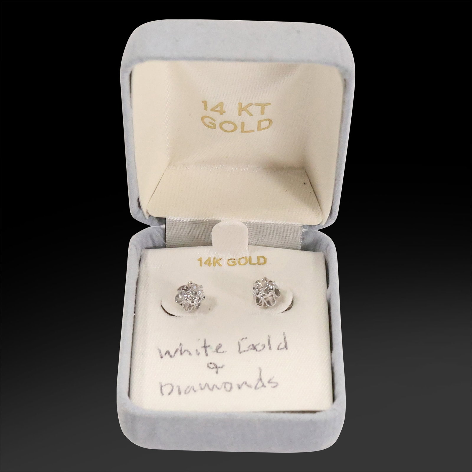 14K Gold with Diamonds Stud Earrings approx. .10 each: 14K Gold with Diamonds Stud Earrings approx. .10 each