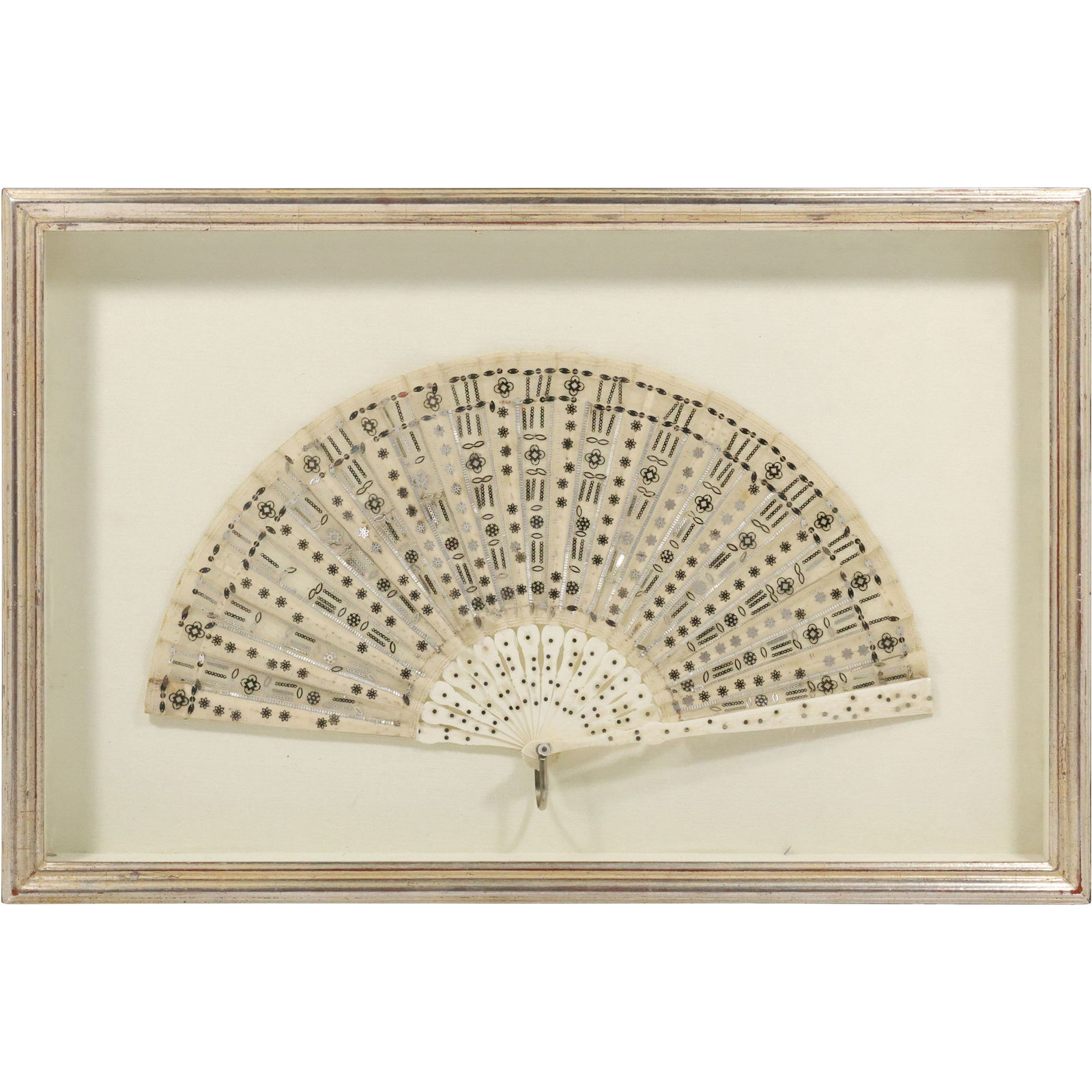 Victorian White Lace Hand Fan Mounted in a Shadow Box Display Frame 12.5 in. x 19 in. (1 of 11)