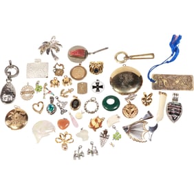 45 Assorted Costume Fashion Jewelry Pendants and Charms - See Pictures - Nice Variety