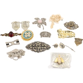 Estate Grouping of 14 Assorted Pins and Brooches - Vintage - Nice Variety - SEE PICTURES