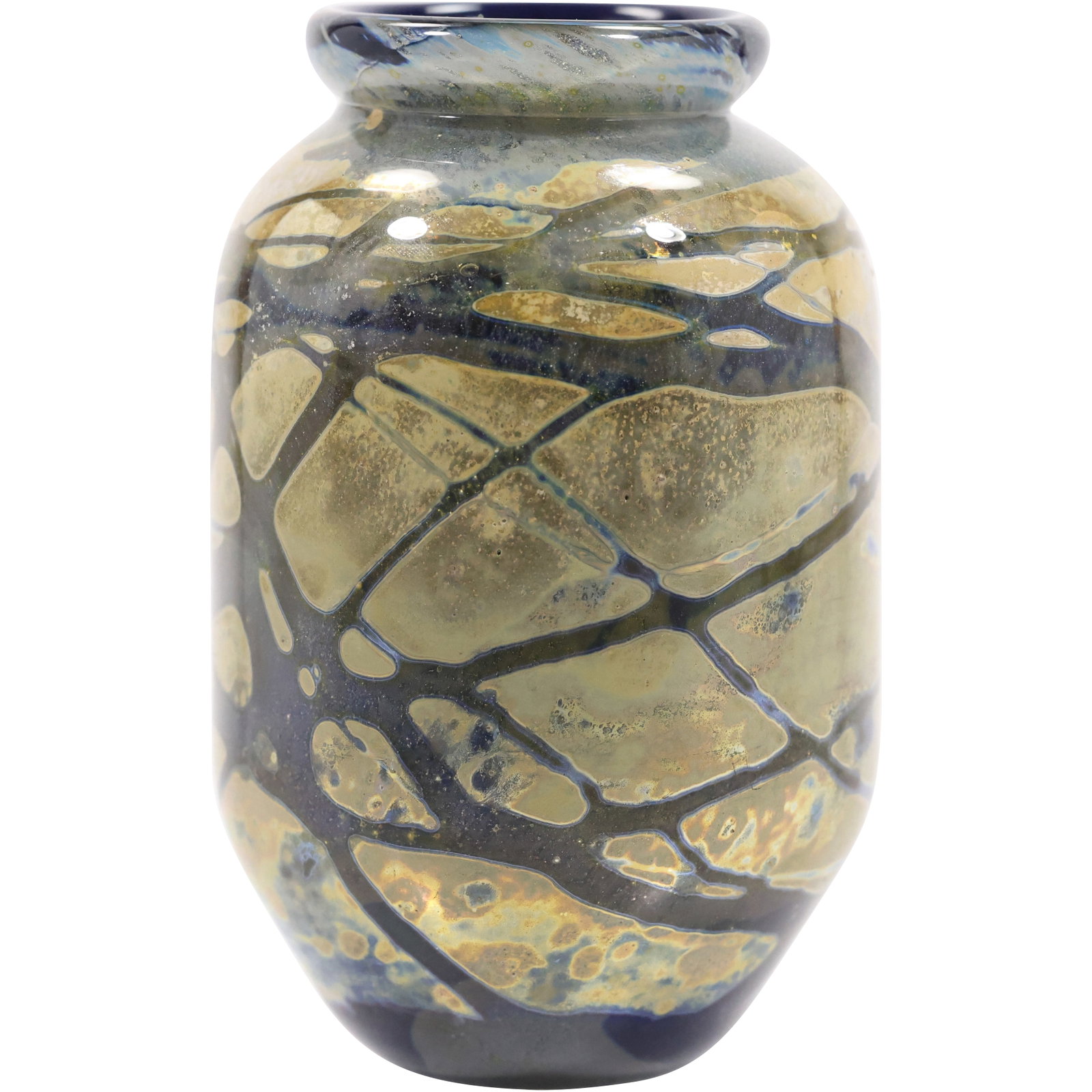 Signed KARL CARTER Studio Art Glass Vase with Veins Pattern 6 inches height: Signed KARL CARTER Studio Art Glass Vase with Veins Pattern 6 inches height. size: 6h 3.75w S:C
