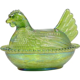 Vintage Indiana Glass Green Carnival Glass Hen on Nest Covered Dish. 5 in. x 7 in.