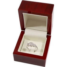 Quality 14K White Gold with 33 Diamonds Cocktail or Engagement Ring Size 9 ; 3.1 dwt