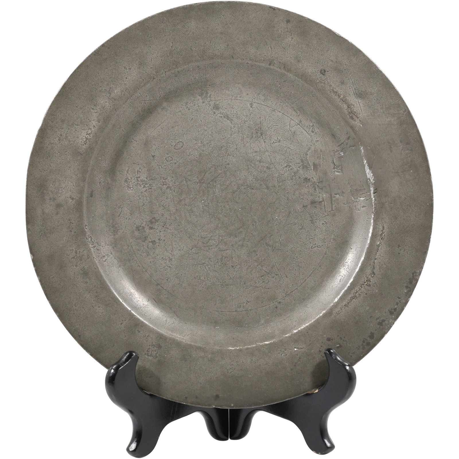 Antique 17th C. Irish Pewter Plate 1668, 9.25 inches diameter, info on verso: Antique 17th C. Irish Pewter Plate 1668, 9.25 inches diameter, info on verso. size: 9.25h 9.25w S:A