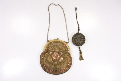 1920s Art Deco Flapper Girl's Beaded Purse and Compact
