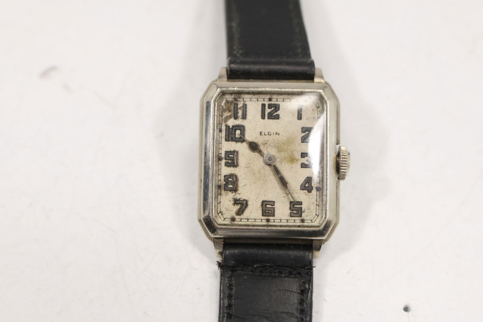 Elgin 14K Gold Filled Wristwatch Working with Leather Band , 1 1/2 in. x 1 1/8 in. Face (1 of 9)