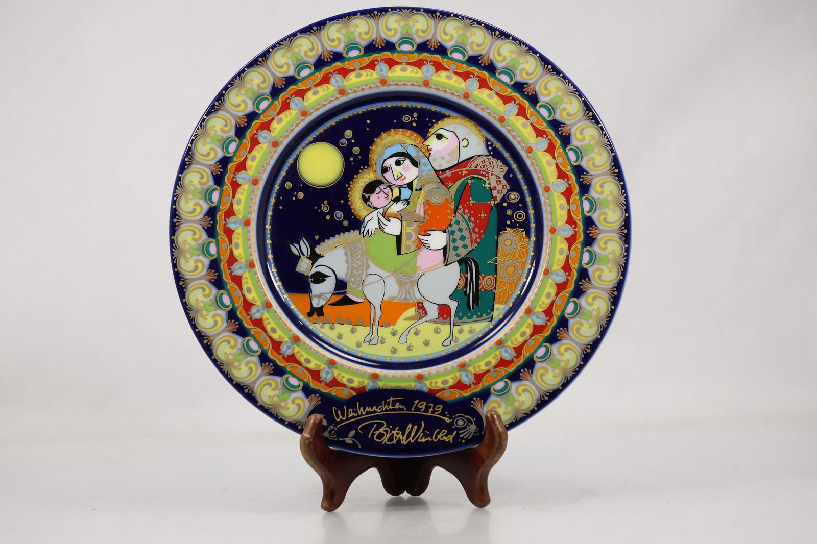 979 Rosenthal porcelain Christmas plate, designed by Danish artist Bjørn Wiinblad, titled "The (1 of 12)