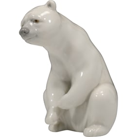 Lladro Fine Porcelain Resting Polar Bear Figure Statue 4.5 in. height