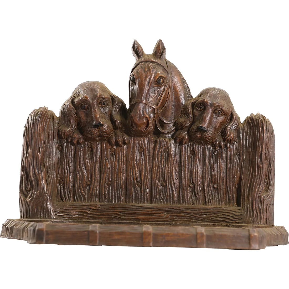 Vintage Pipe Holder Syroco Wood Horse & 2 Dogs Looking Over Fence.: " This item requires an appointment scheduled via email (donny@donnymaloneauctions.com) at least 24 hours before pick-up. Vintage Pipe Holder Syroco Wood Horse & 2 Dogs Looking Over Fence. size: 6.75 