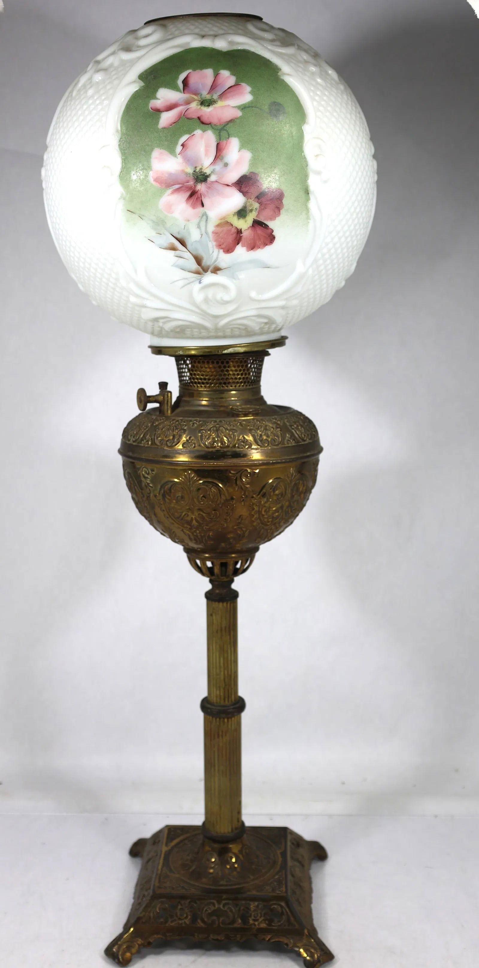 Bradley & Hubbard Victorian Banquet Oil Lamp Brass Base with Hand-Painted Glass Shade: " This item requires an appointment scheduled via email (donny@donnymaloneauctions.com) at least 24 hours before pick-up. B&H, Bradley and Hubbard Original Victorian Banquet Oil Lamp with Hand Painted
