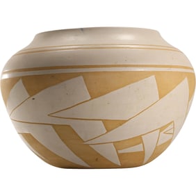 Fine Hopi Pottery Decorated Vase Signed Endleman, 8.5 in. height x 12 in. wide