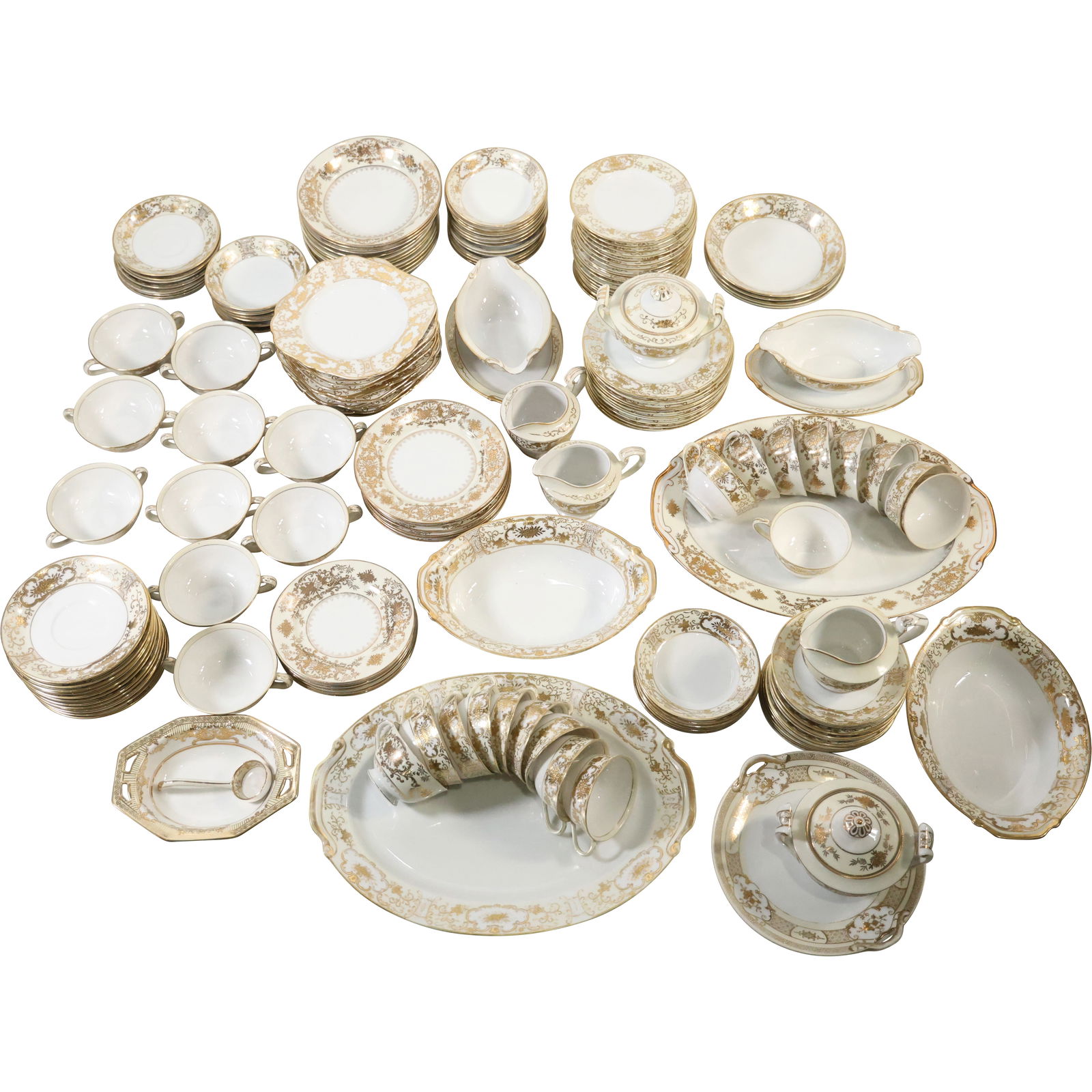 Noritake China Service in the Christmas Ball Pattern, 20th Century (1 of 20)