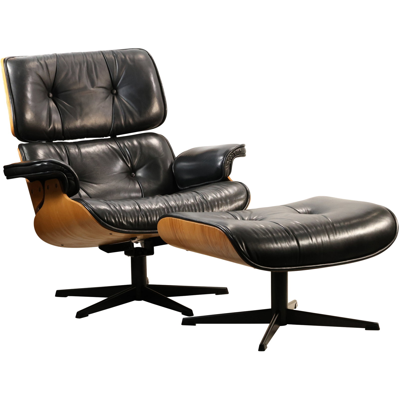 Herman Miller Eames Style Lounge Chair and Ottoman, Marked Canada on Underside: Herman Miller Eames Style Lounge Chair and Ottoman, Marked Canada on Underside. size: 35h 33.5w 21w, 16h 26w 20.5w S:MID