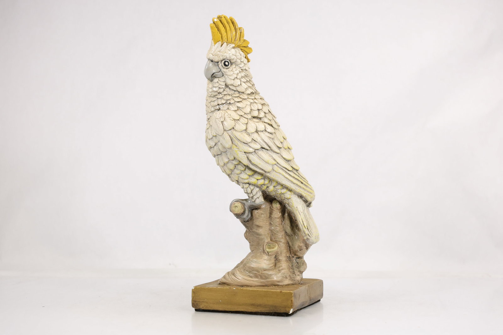 Large Cockatoo Parrot Statue – Yellow Crest on Wood Base (1 of 18)