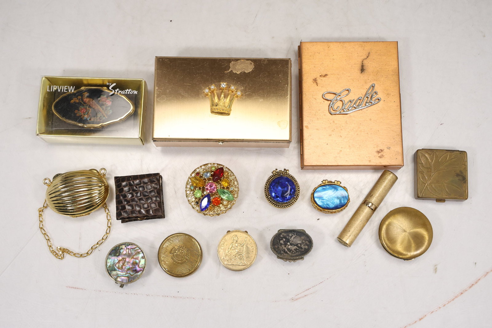 Lot of Vintage Compacts, Cases & Decorative Vanity Items – Mixed Group (1 of 20)