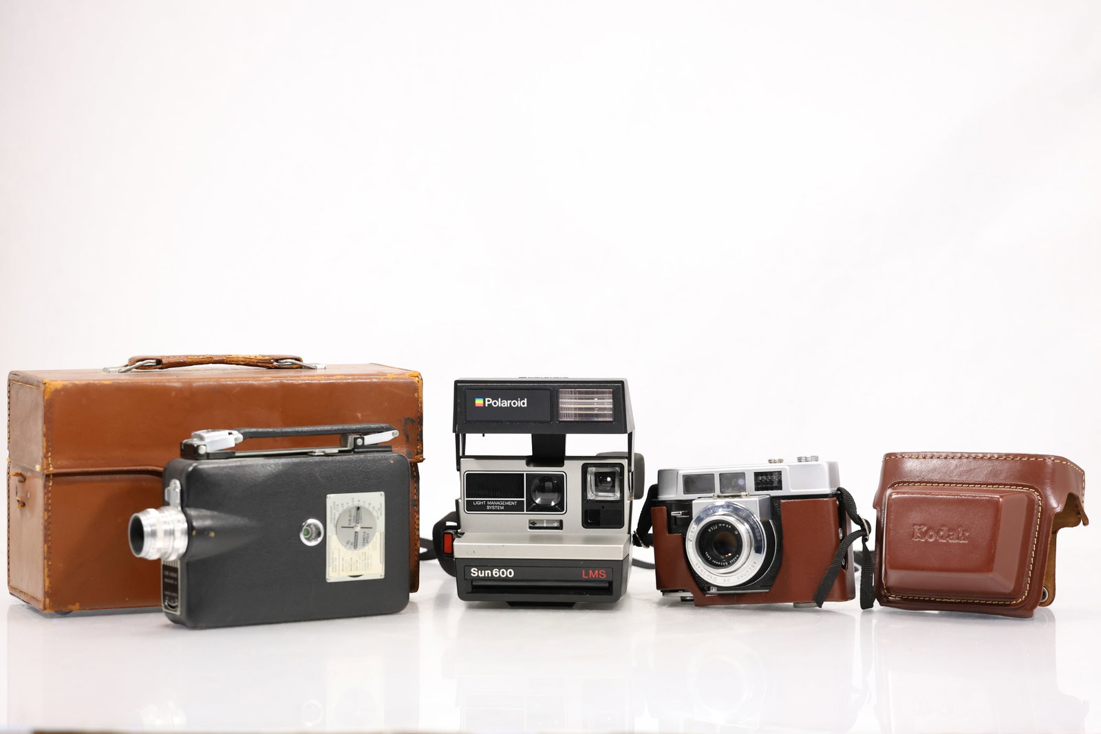 Lot of Vintage Cameras – Polaroid, Movie Camera & Accessories (1 of 20)