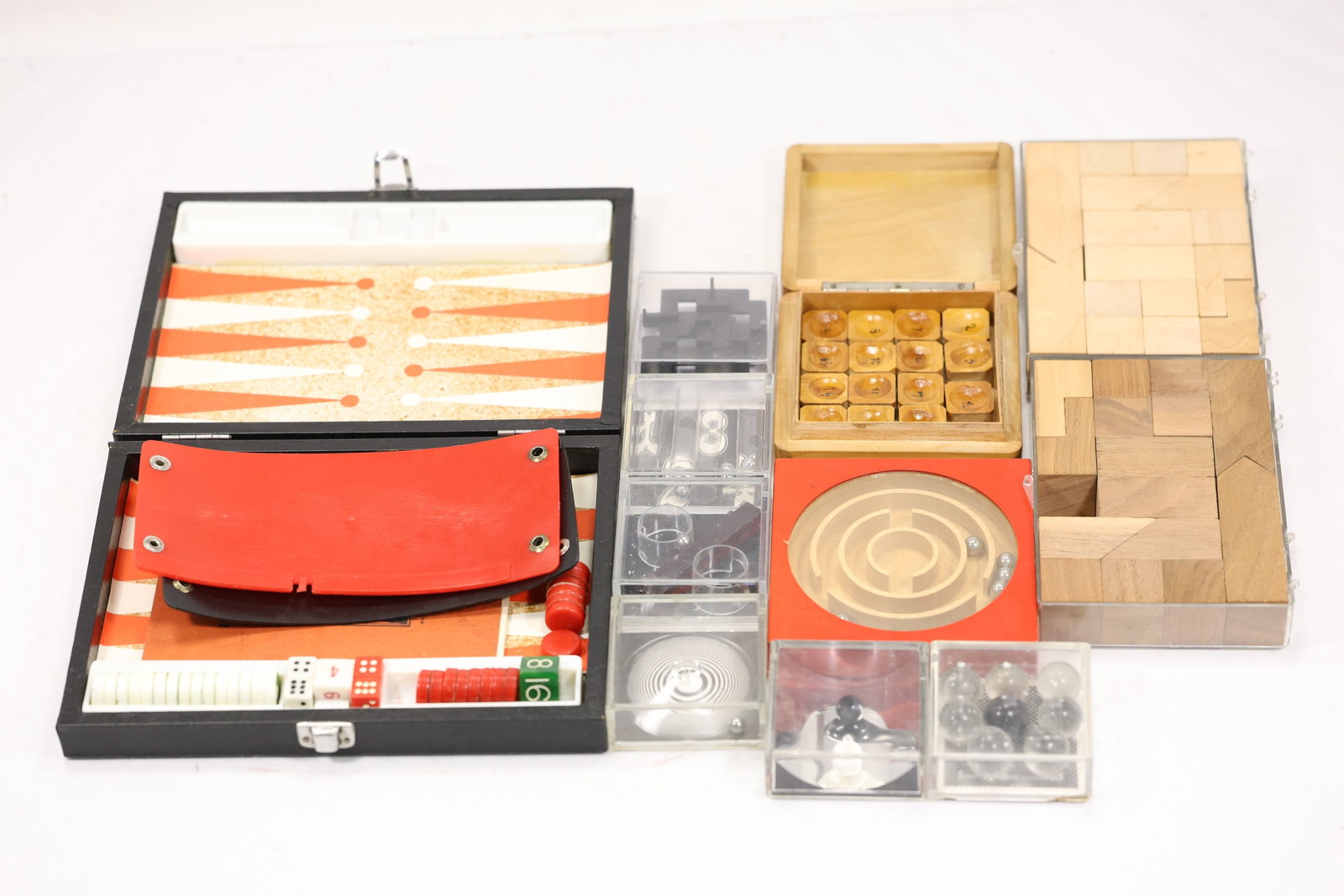 Assortment of Board and Puzzle Games (1 of 11)