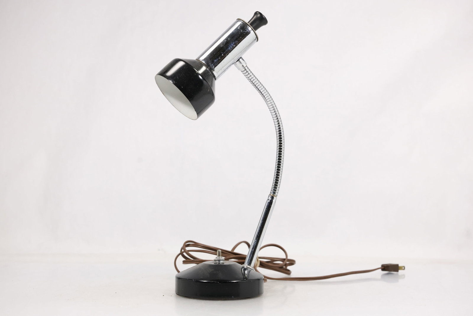 Modernist Era Black Chrome Minimalist Gooseneck Flex Table Desk Lamp (1 of 13)