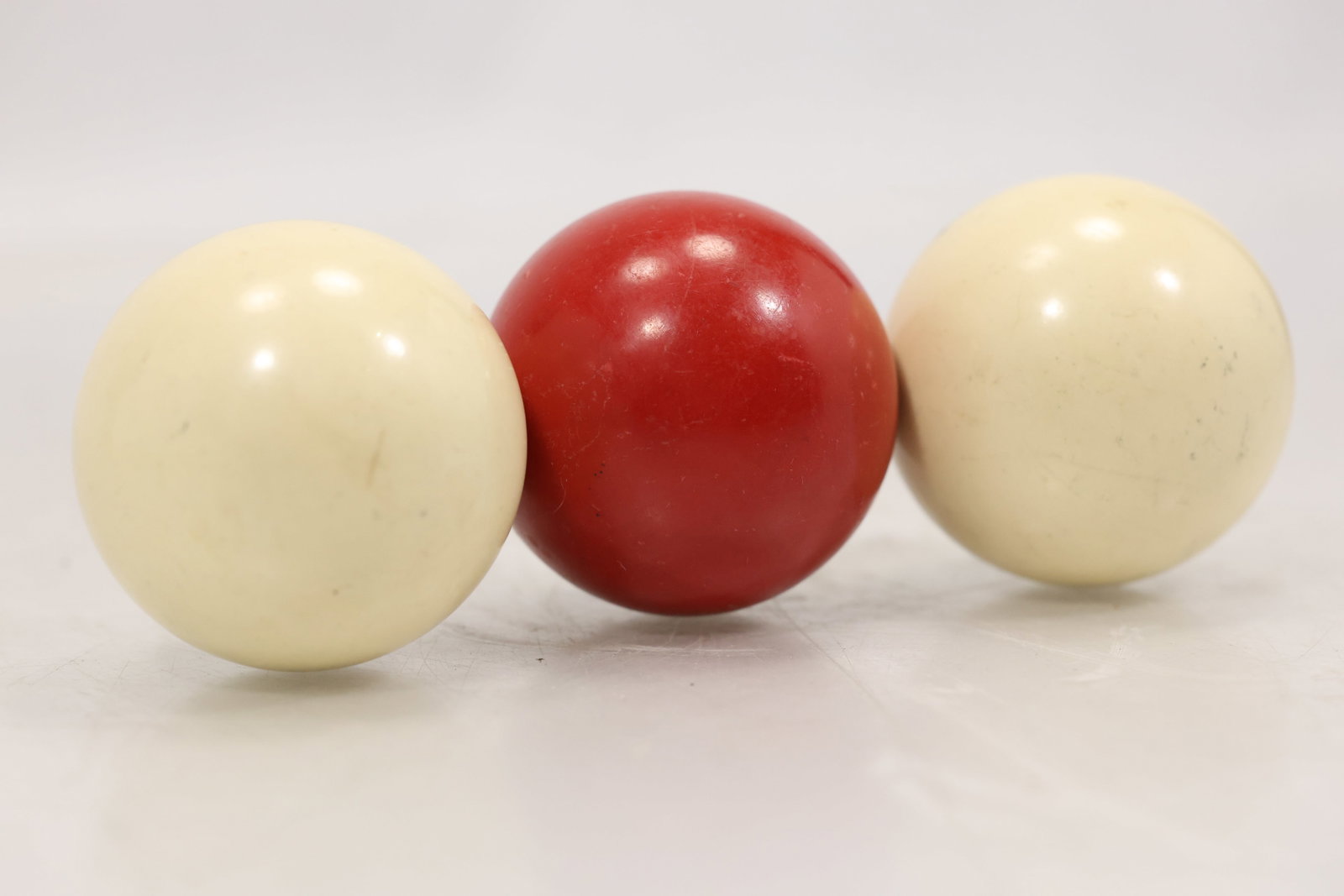 3 Billiards Balls - 3